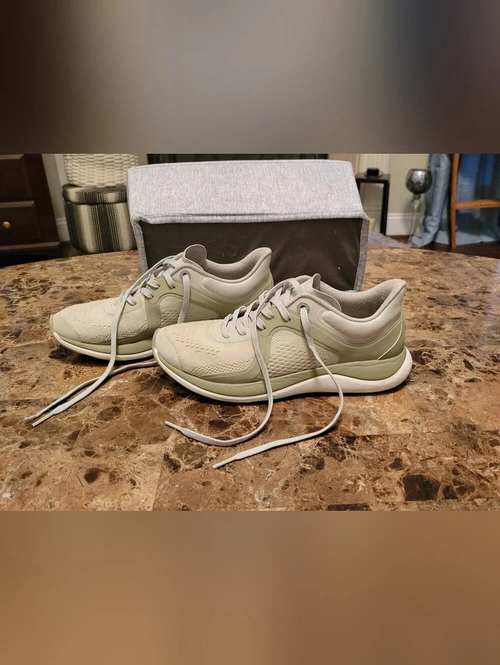 lululemon Chargefeel pale green sneakers